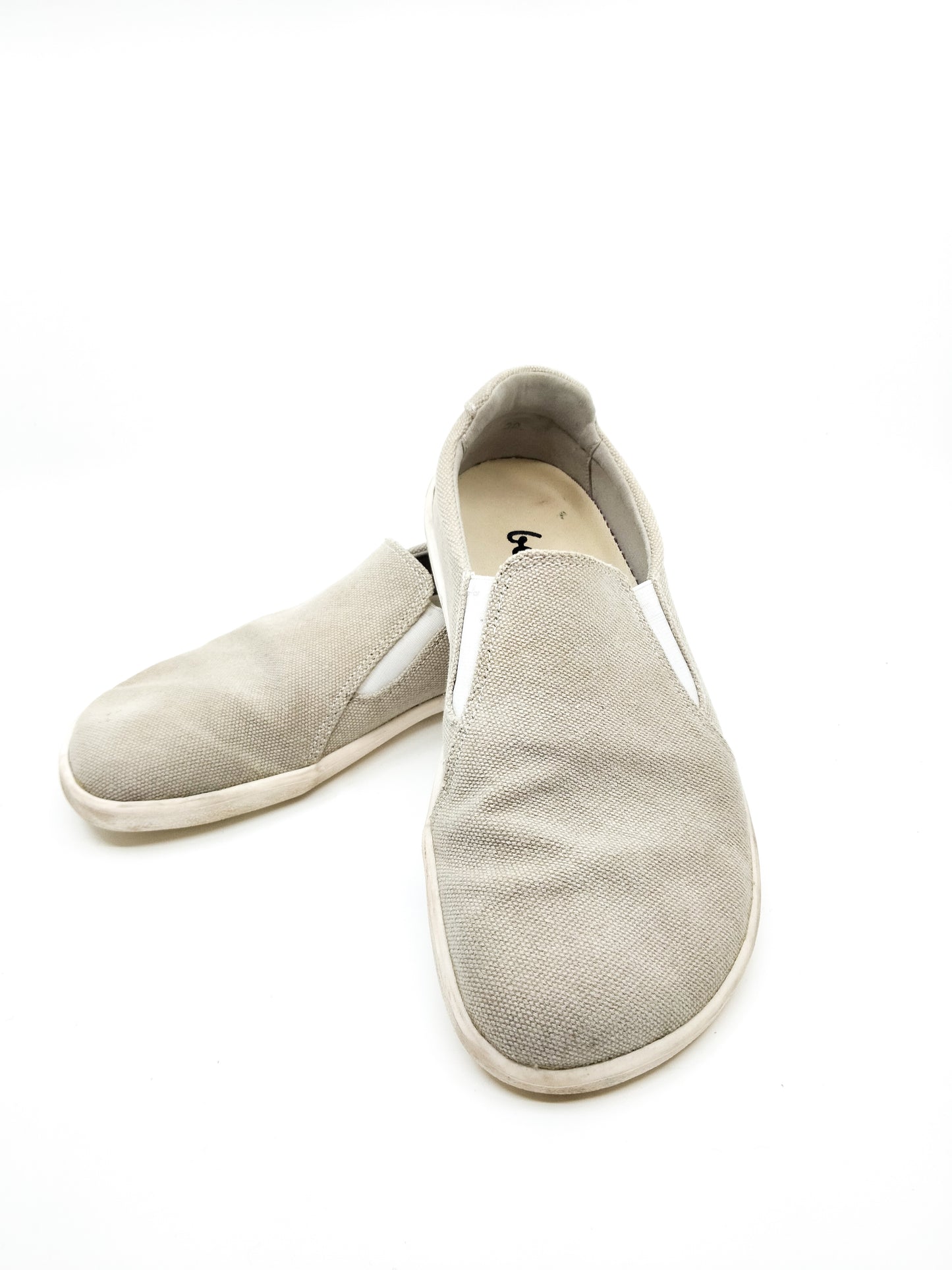 Beiget slip on tennarit