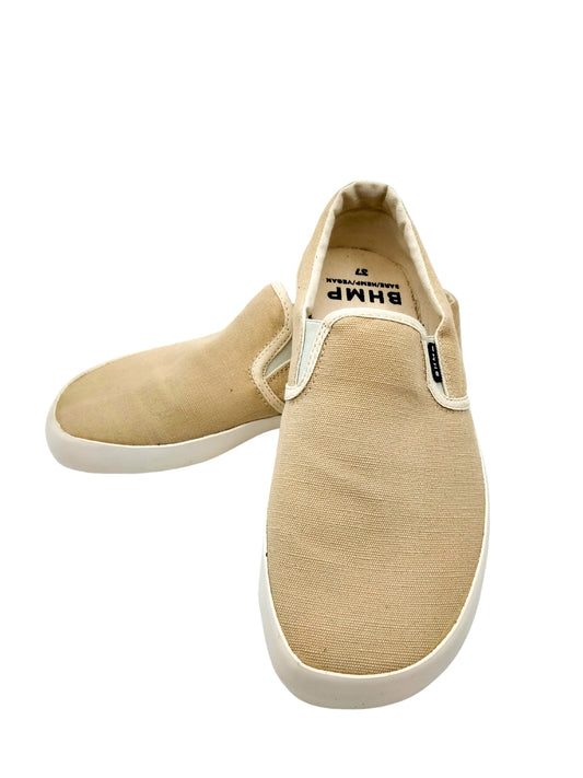 Vaalean beige slip-on kangastennari