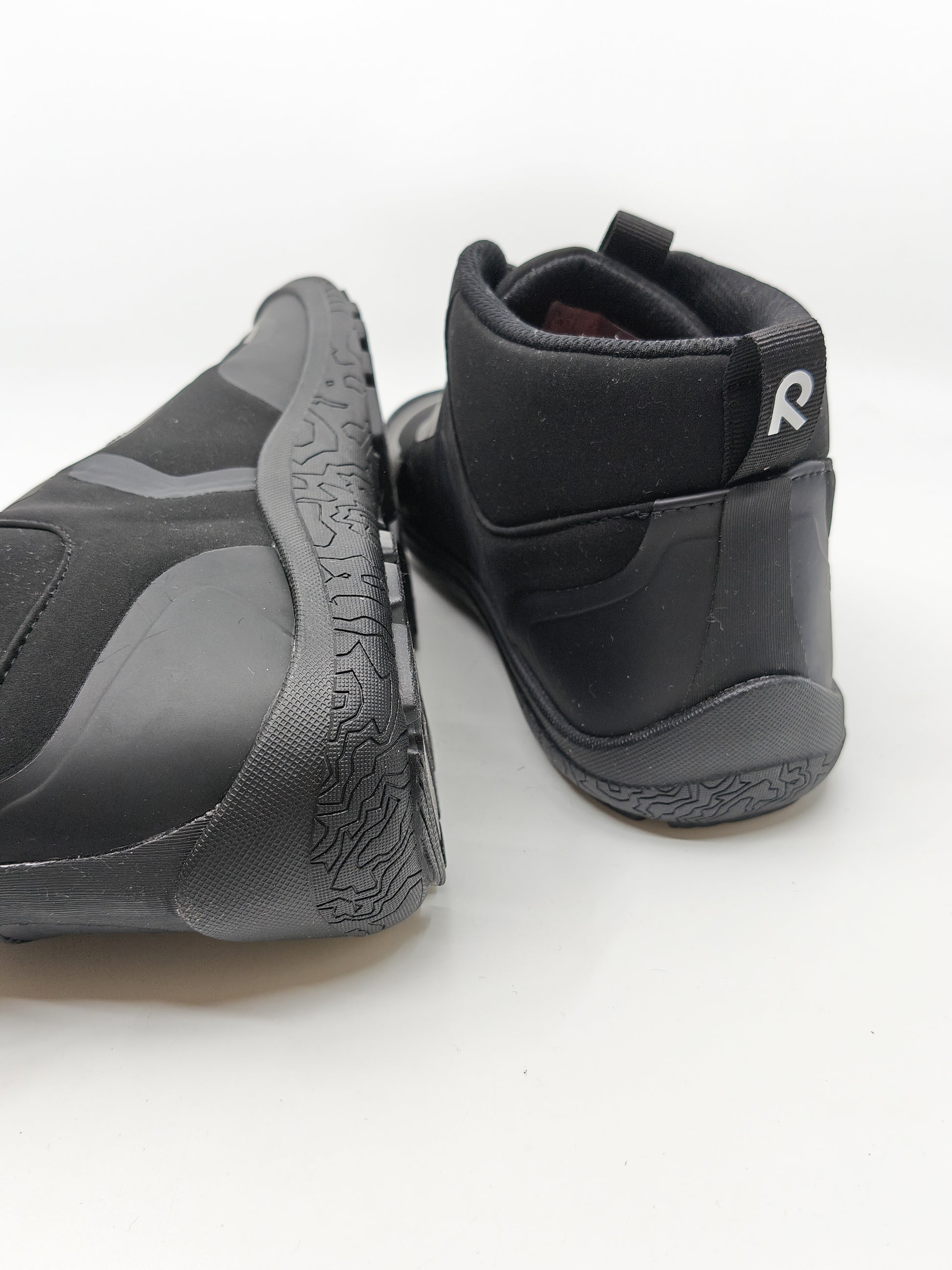 Askeltamo paljasjalkakengat Reimatec loikkii black